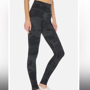Alo Yoga Army Print Leggings